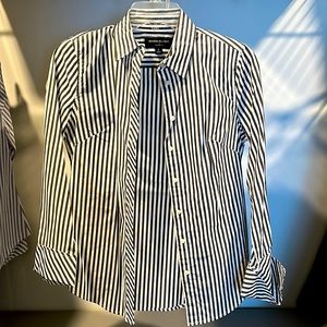 Banana Republic Women’s Button Down